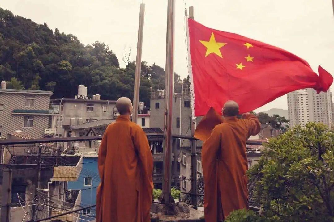 滚动的奶酪